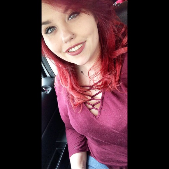 Meet your Posher, Haley - Picture 1 of 1